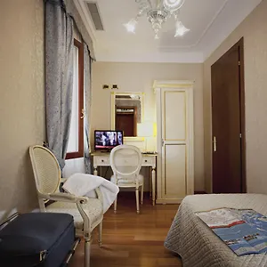 Hotel Ca' D'oro - Wenice Deep Culture, Benátky