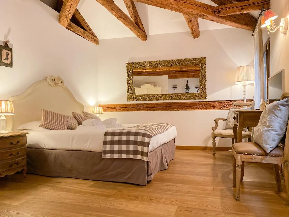 Rigoletto Charm Bed & Breakfast Venice 3*,  Italy