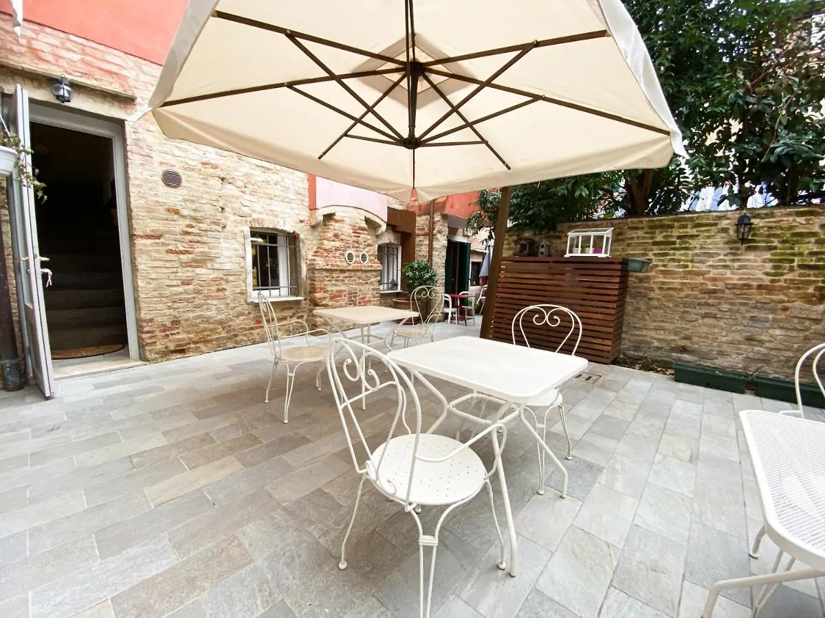 Rigoletto Charm Bed & Breakfast Venice Italy