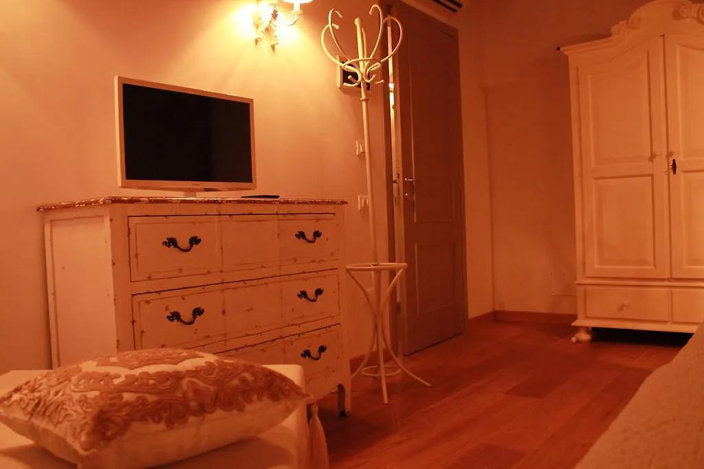 Rigoletto Charm Bed & Breakfast Venice 3*,
